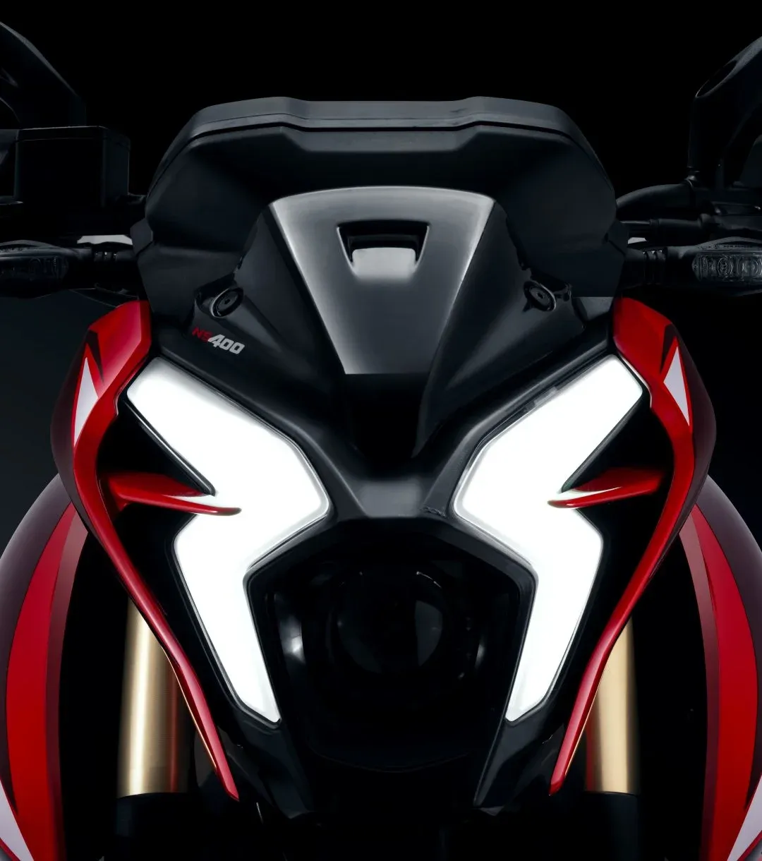 grupouma-pulsar-ns400z-farola